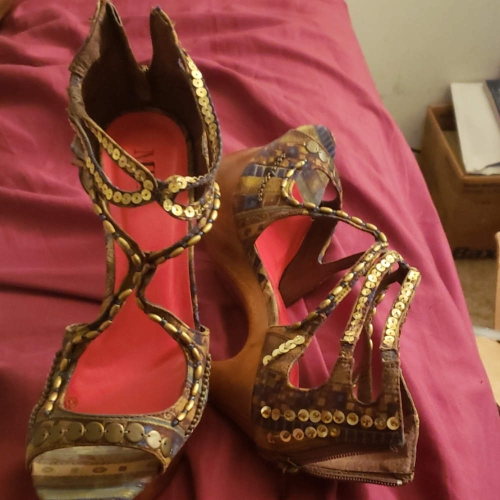 Shoes